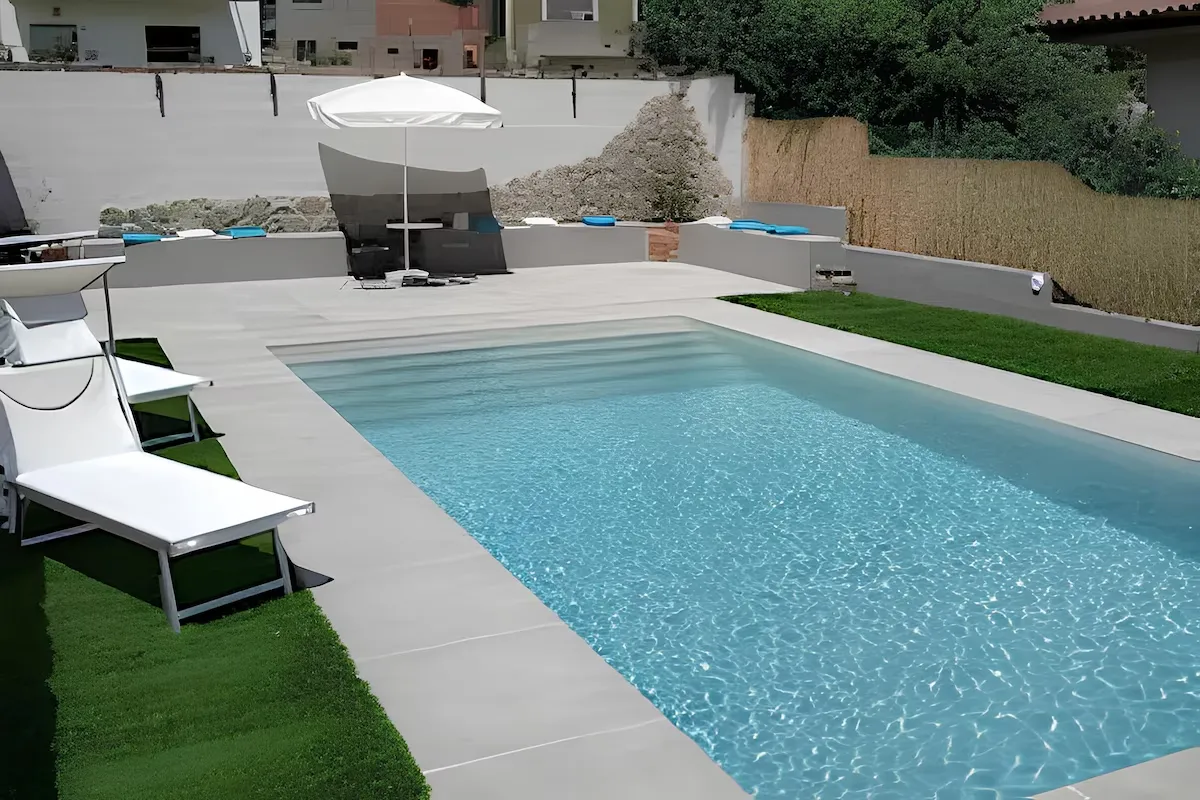 Piscina de La Corte di Marga a Miane, Colline del Prosecco